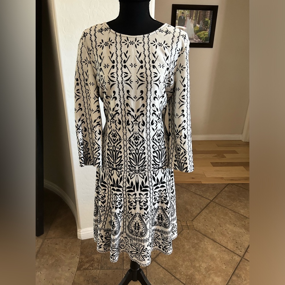 ST. JOHN DRESS (12); winter, fit & flare, midi - Picture 2 of 12